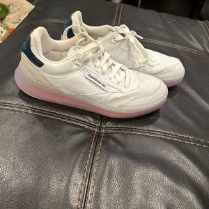 Women’s Reebok Classic White